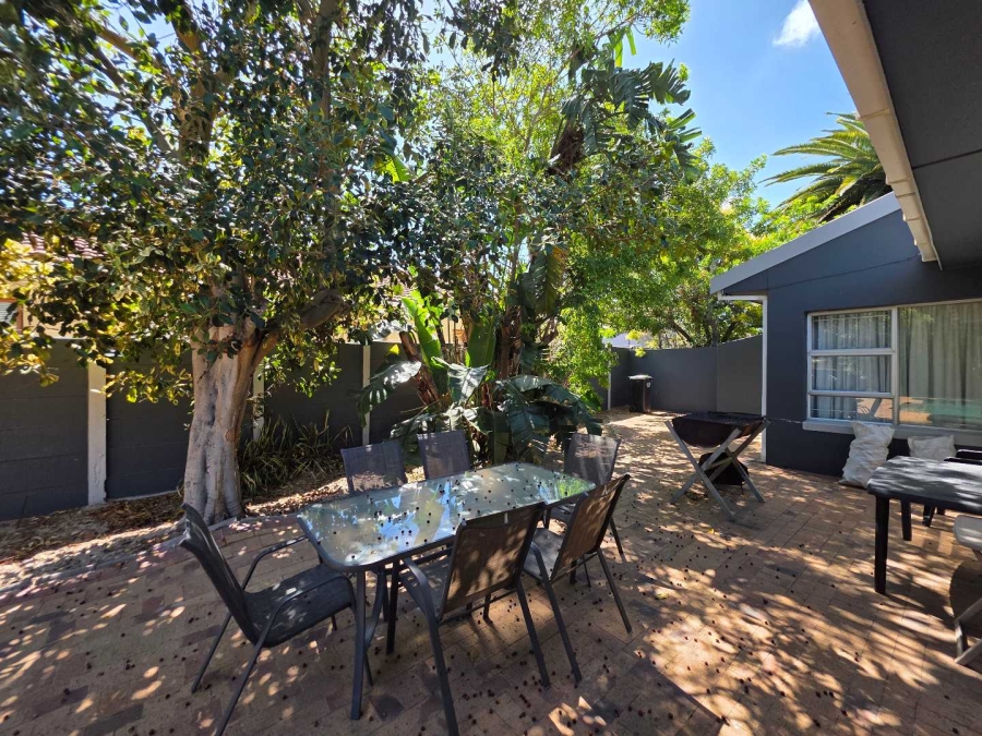 3 Bedroom Property for Sale in Welgelegen Western Cape